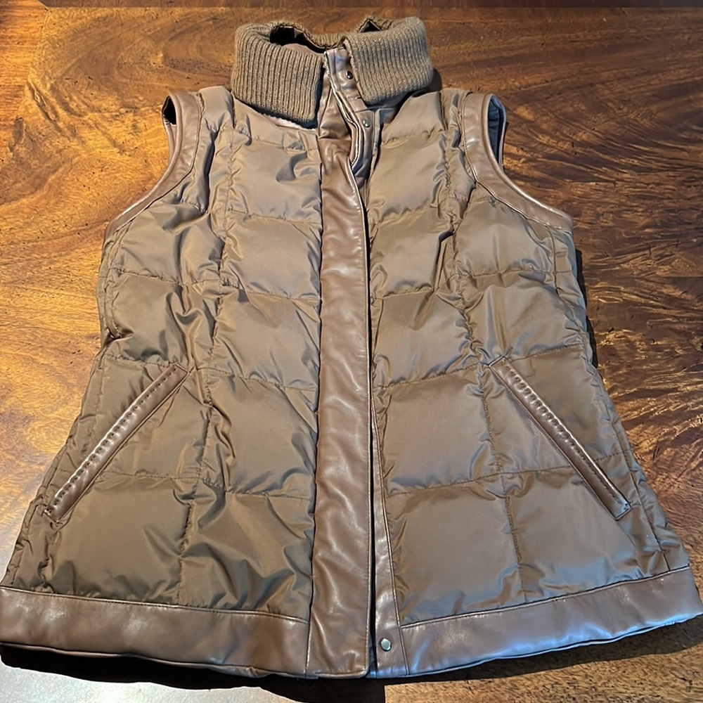 Loro piana womens 40 goose down reversible puffer vest - Picture 5 of 14
